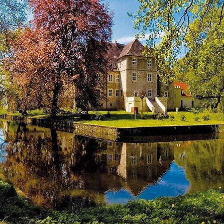 Hotel Wasserschloss Mellenthin Bagian luar foto