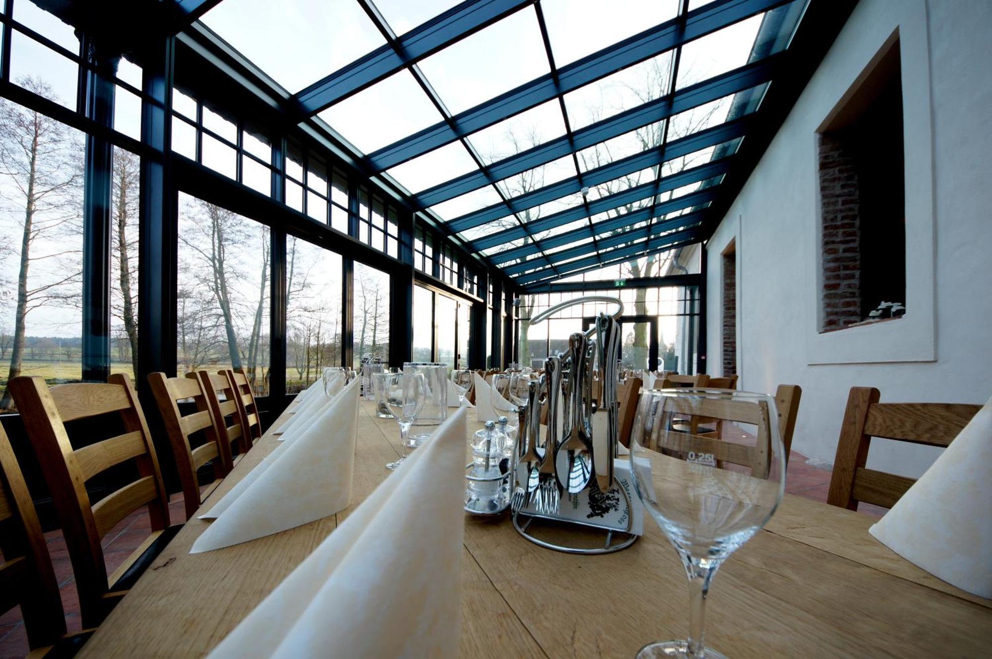 Hotel Wasserschloss Mellenthin Bagian luar foto